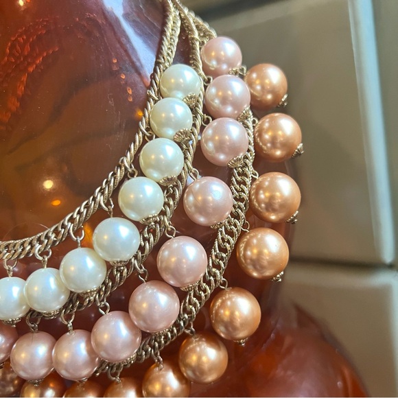 Gorgeous Oversized Faux Champagne Pearl Layering Necklace - Picture 3 of 5
